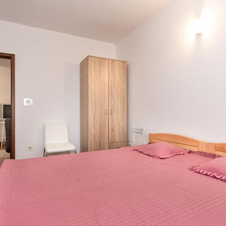 Apartment Drago *Cosy & Close To The Beach! Krk Town Zewnętrze zdjęcie
