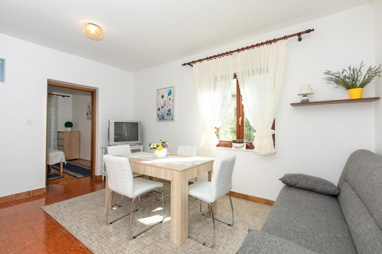 Apartment Drago *Cosy & Close To The Beach! Krk Town Zewnętrze zdjęcie