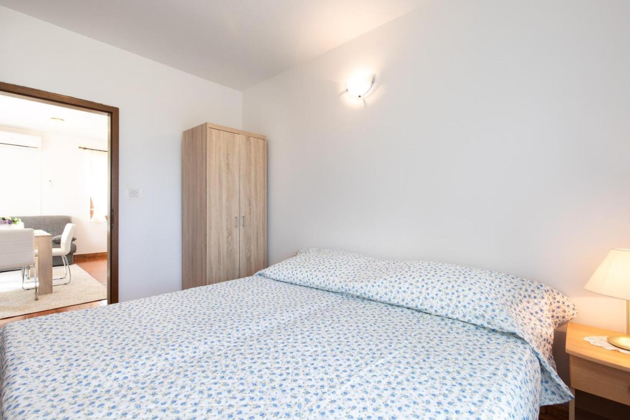 Apartment Drago *Cosy & Close To The Beach! Krk Town Zewnętrze zdjęcie